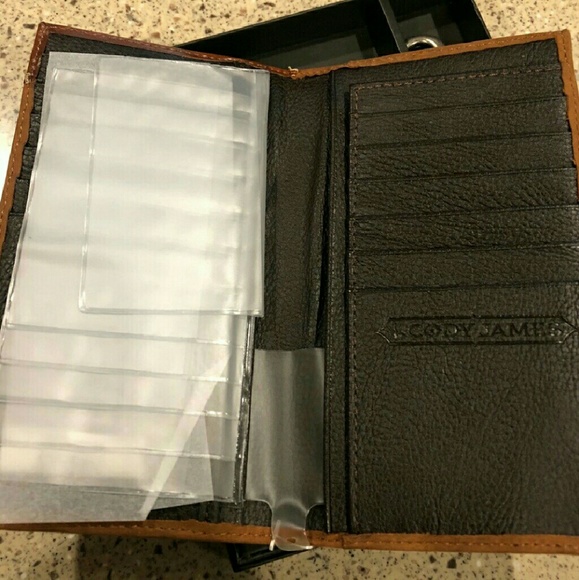 BNIB Rodeo wallet/ & key fob set - Picture 4 of 6